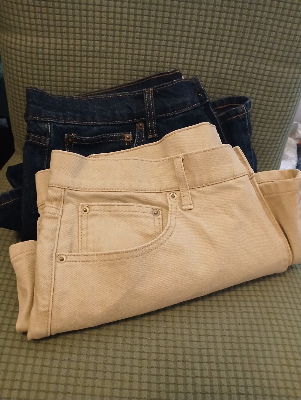 Time and Tru 2pc Denim Shorts Sz 18 Cream and Dark Blue NWOT (082926A)